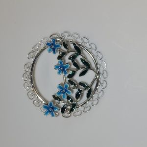 Beau sterling brooch